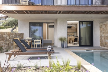 pnoes luxury suites