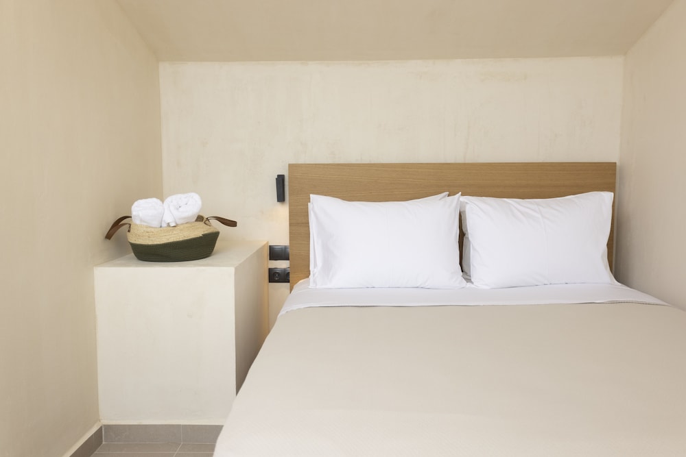 pnoes luxury suites