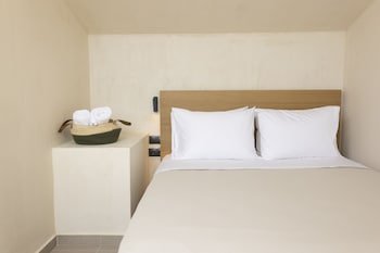 pnoes luxury suites