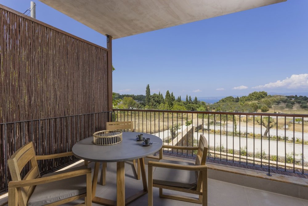 pnoes luxury suites