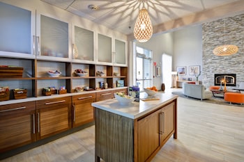 homewood suites by hilton oakland waterfront