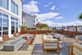 homewood suites by hilton oakland waterfront