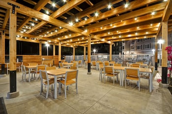 homewood suites by hilton oakland waterfront