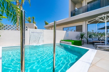 pathos seaside suites