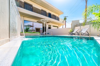 pathos seaside suites