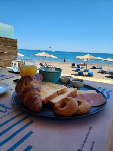 pathos seaside suites