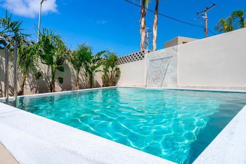 pathos seaside suites