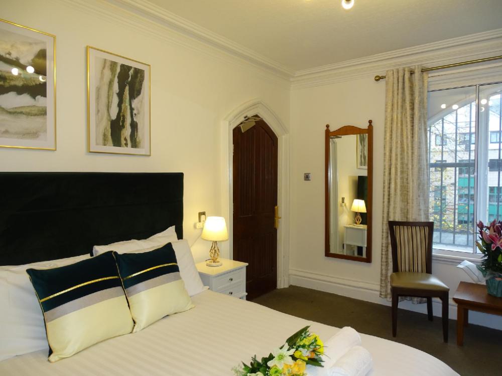 milverton hotel by bevolve free parking