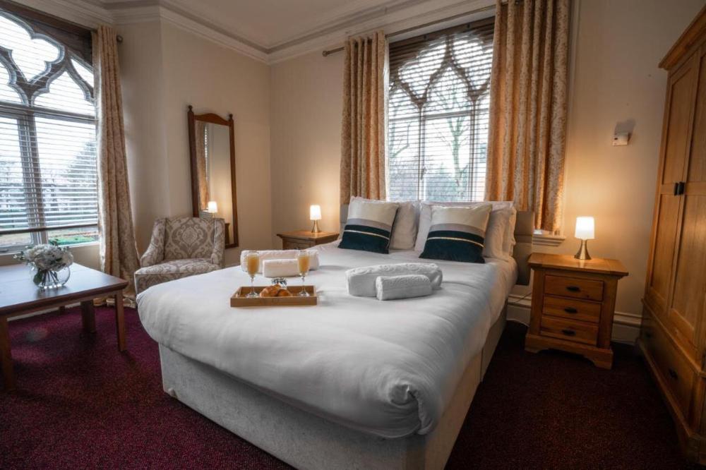 milverton hotel by bevolve free parking