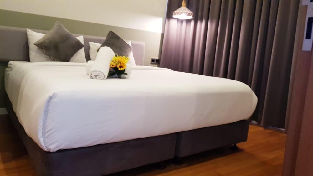 sky suites