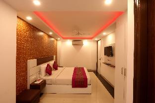 Hotel Sky Wood At Airport,New Delhi>>Delhi,3 star