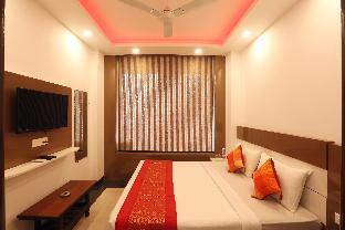 Hotel Sky Wood At Airport,New Delhi>>Delhi,3 star
