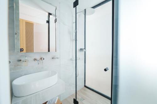 agora athens suites