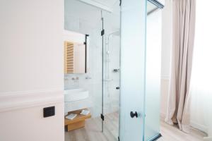 agora athens suites