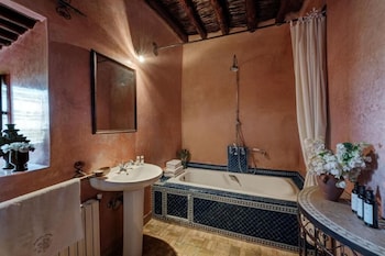 kasbah agafay hotel and spa
