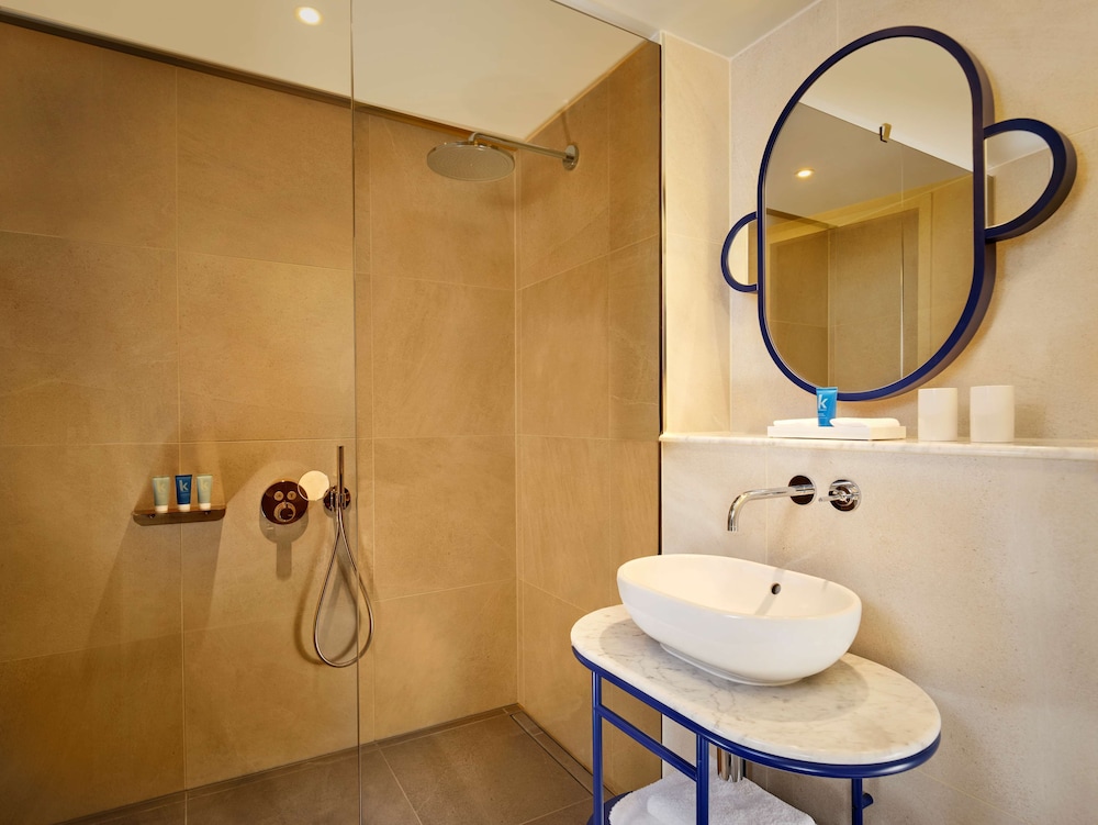 artotel london battersea power station powered by radisson hotels