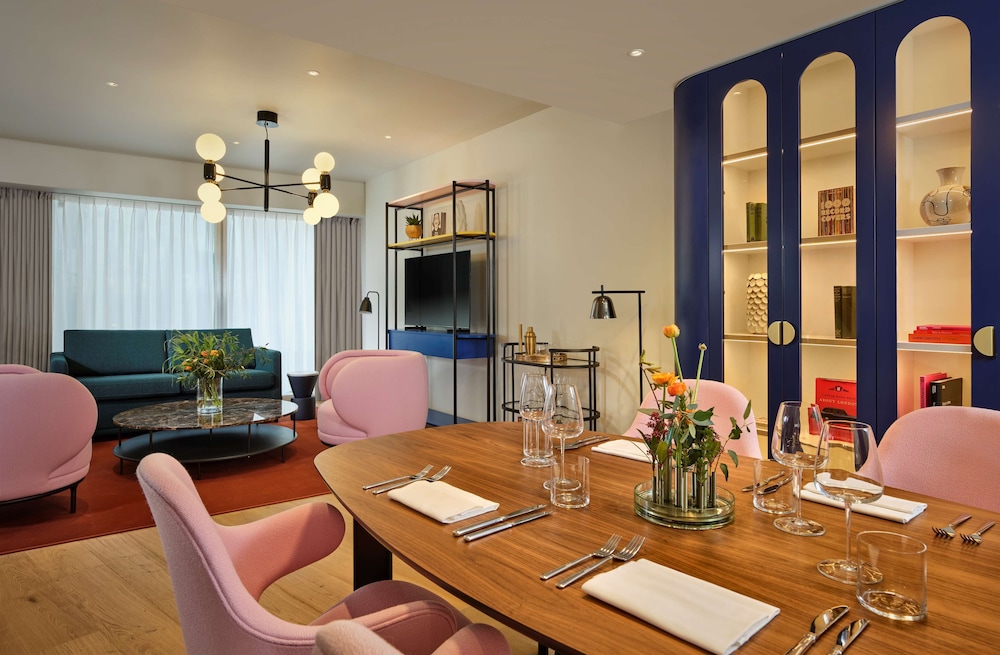 artotel london battersea power station powered by radisson hotels