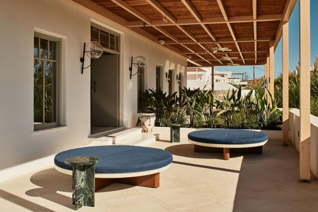 paros
