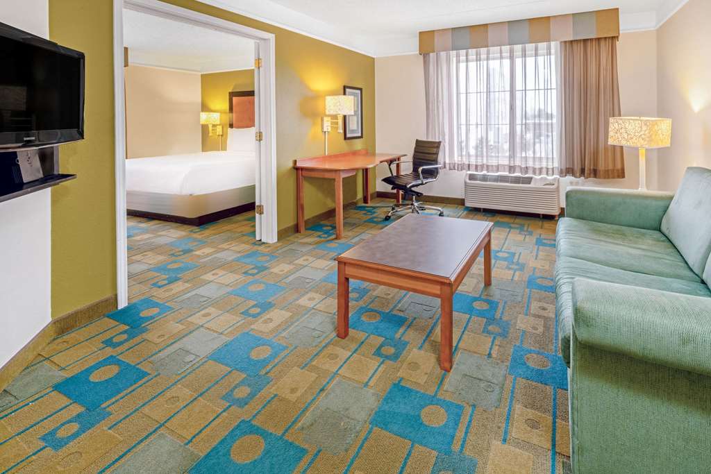 la quinta inn suites by wyndham salt lake city air