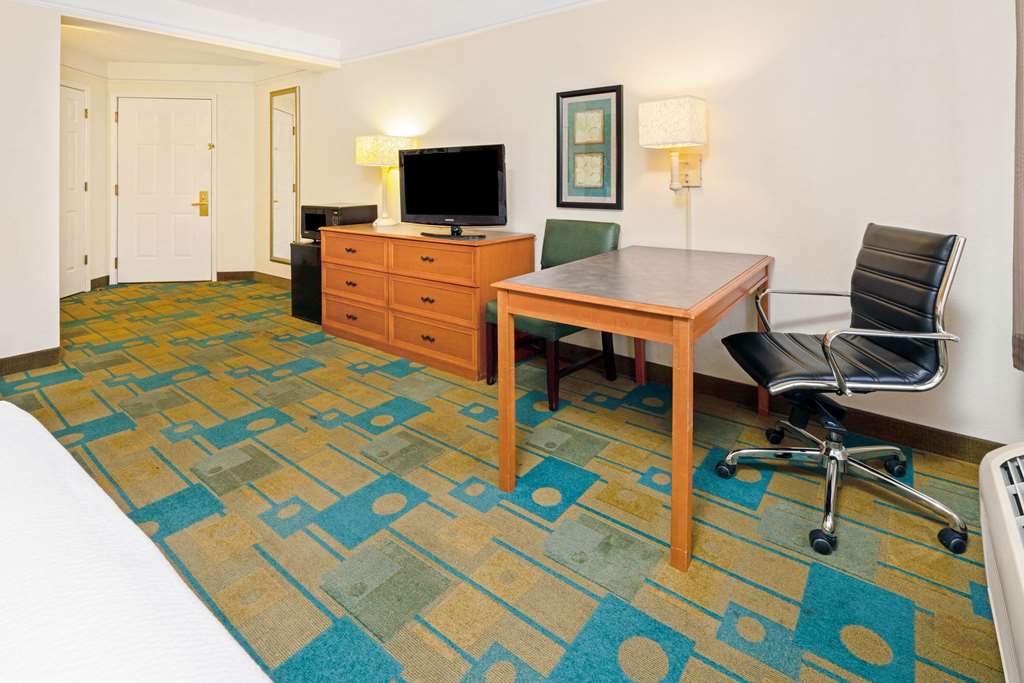 la quinta inn suites by wyndham salt lake city air