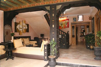 al jasira hotel