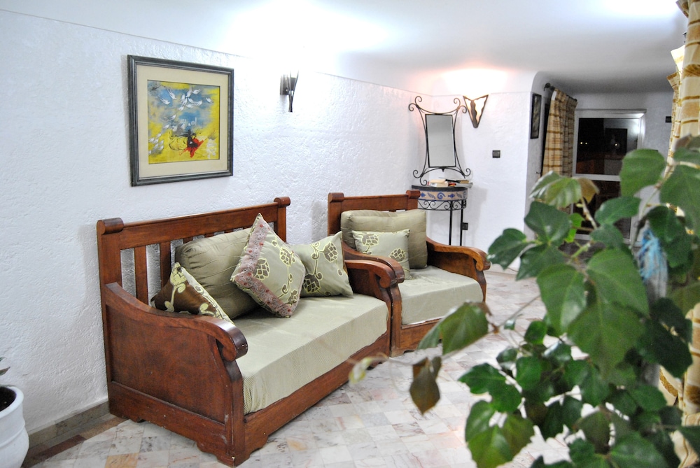 al jasira hotel