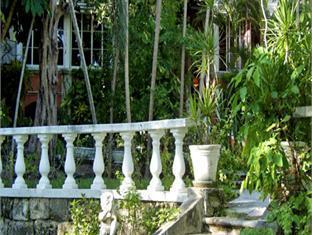 Graycliff Hotel And Restaurant,Near Straw Market,5 star