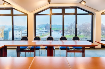 leonardo hotel hamburg elbbruecken