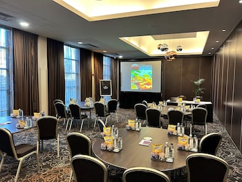 crowne plaza liverpool city centre by ihg