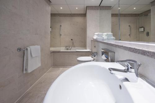 crowne plaza liverpool city centre by ihg