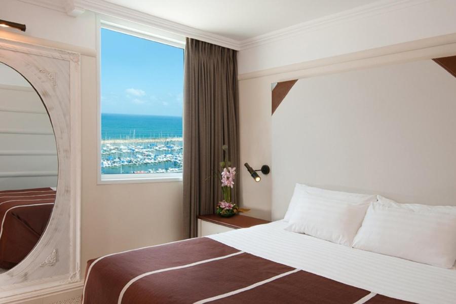herods hotel tel aviv by the beach