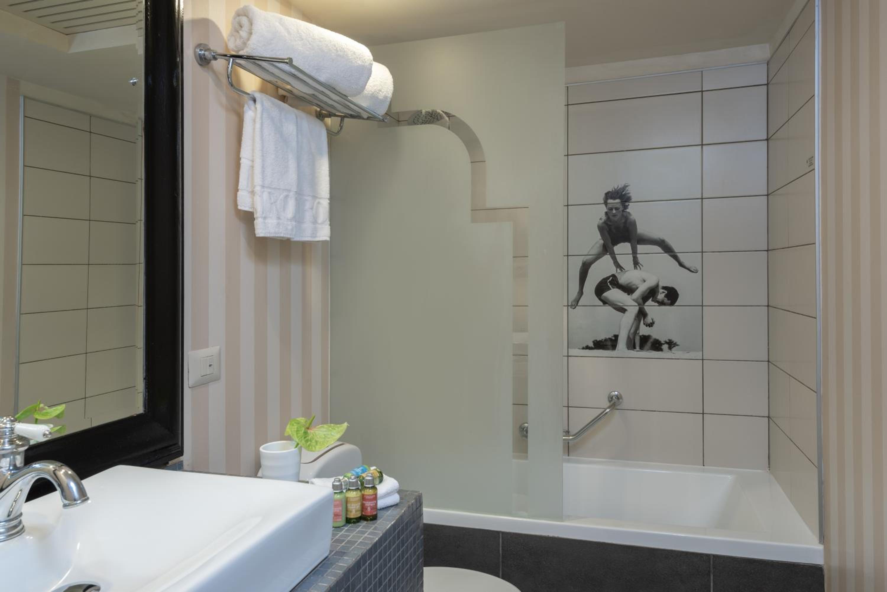 herods hotel tel aviv by the beach