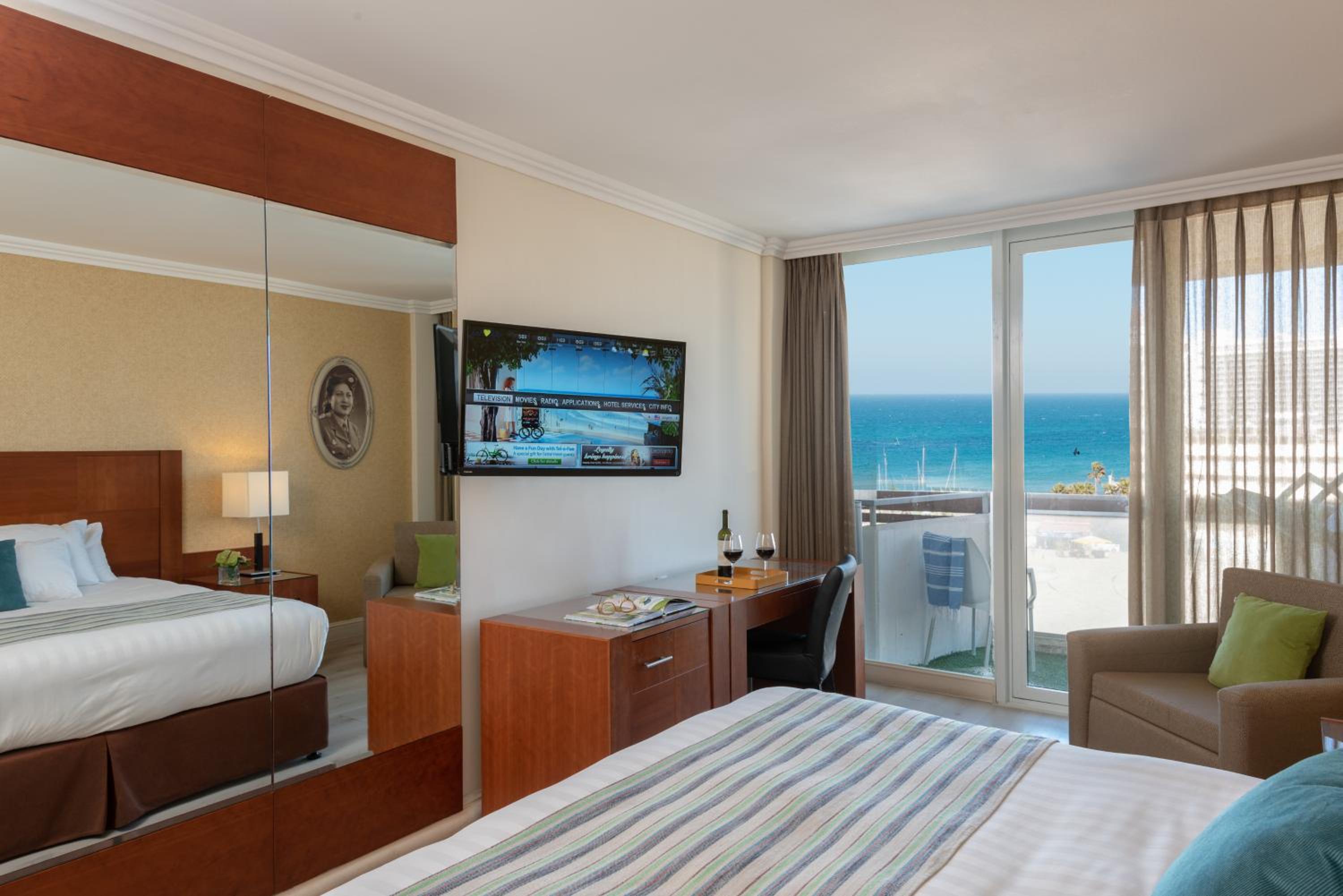 herods hotel tel aviv by the beach