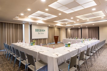 herods hotel tel aviv by the beach