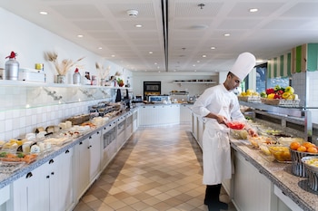 herods hotel tel aviv by the beach