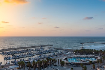herods hotel tel aviv by the beach