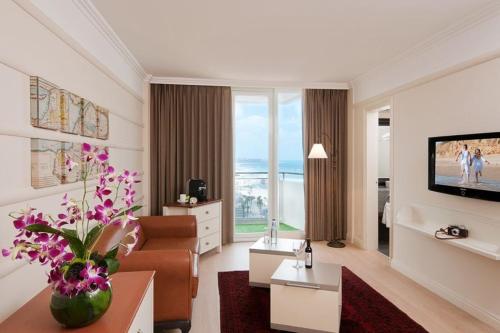 herods hotel tel aviv by the beach