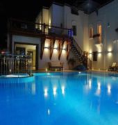 the corner boutique hotel