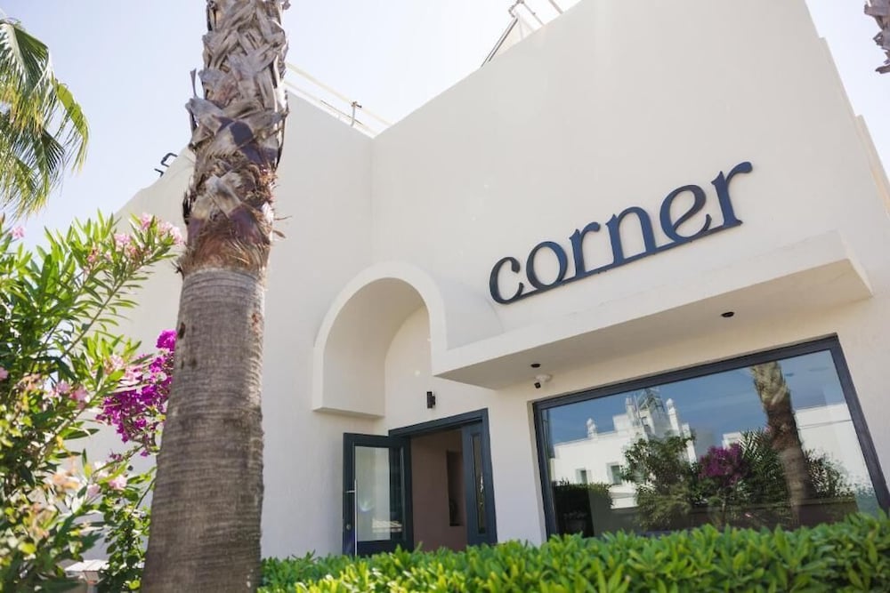 the corner boutique hotel