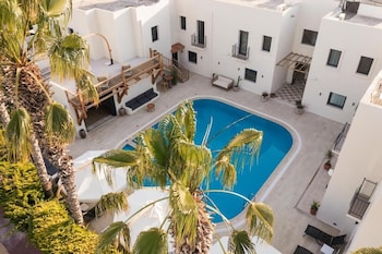 the corner boutique hotel