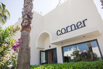 the corner boutique hotel