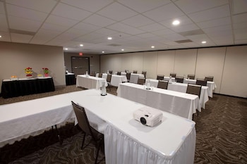 country inn and suites by radisson fargo nd