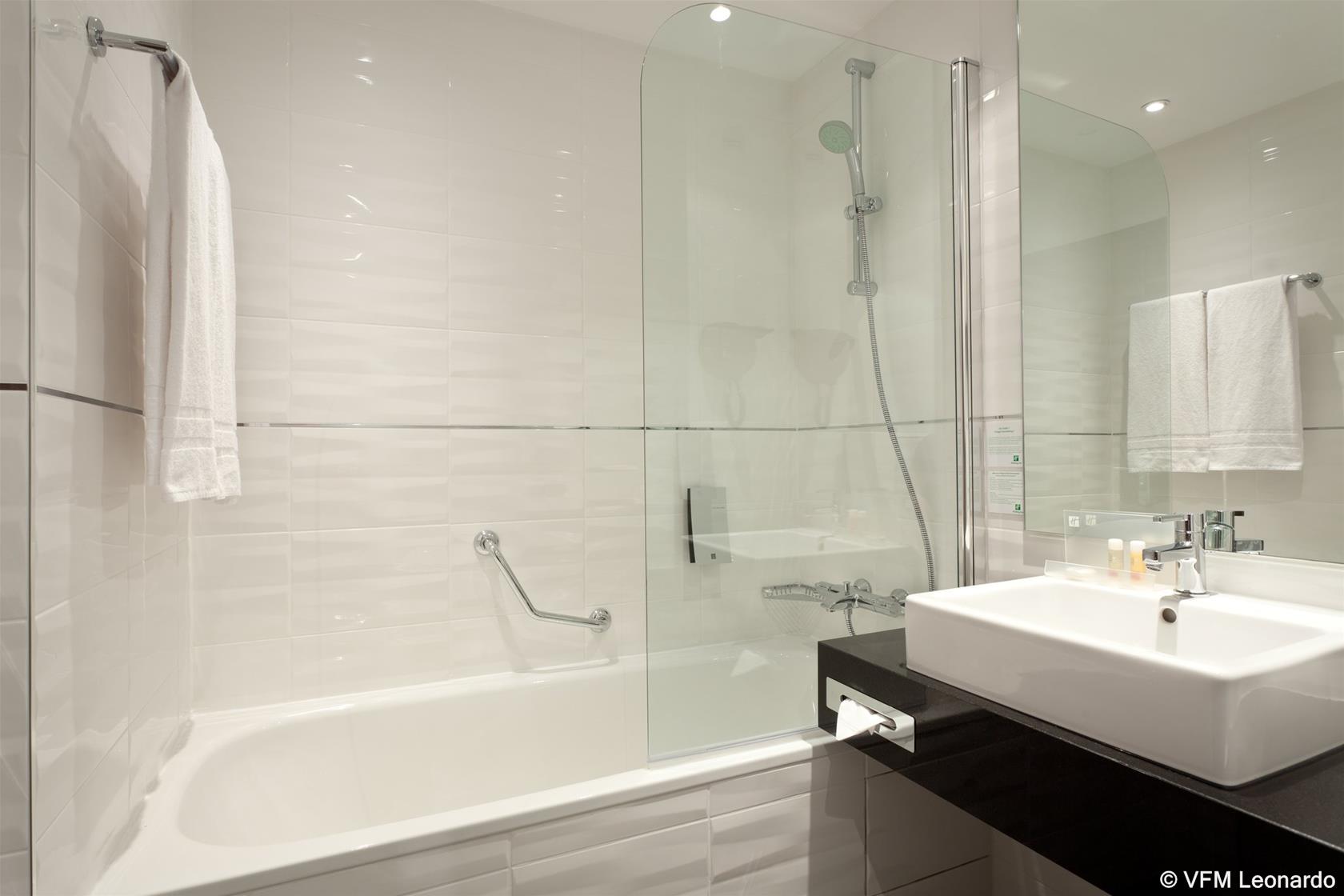 holiday inn lille ouest englos by ihg