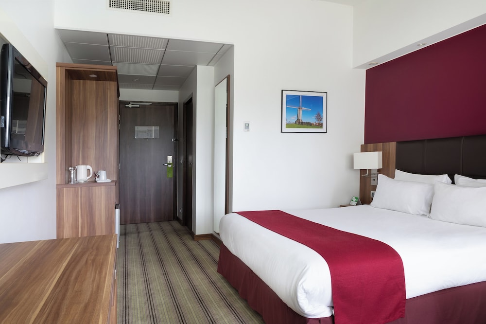 holiday inn lille ouest englos by ihg