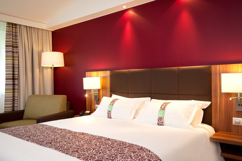 holiday inn lille ouest englos by ihg