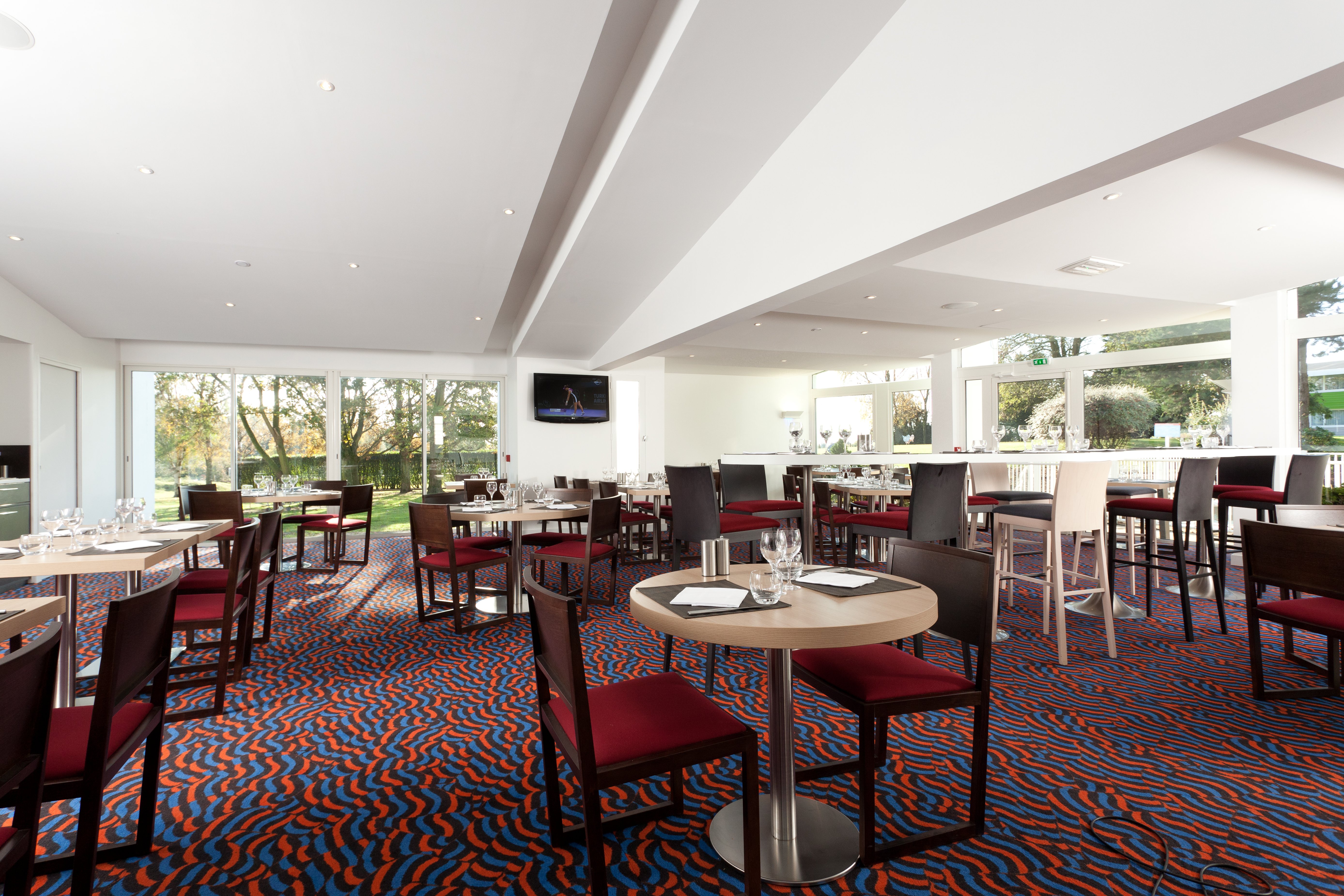 holiday inn lille ouest englos by ihg