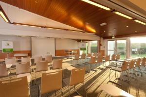 holiday inn lille ouest englos by ihg