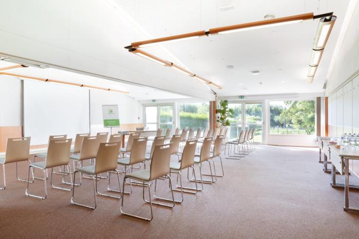 holiday inn lille ouest englos by ihg