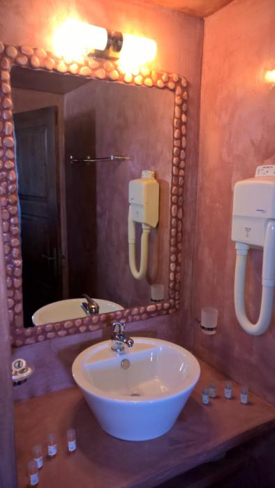 laokasti villas and restaurant