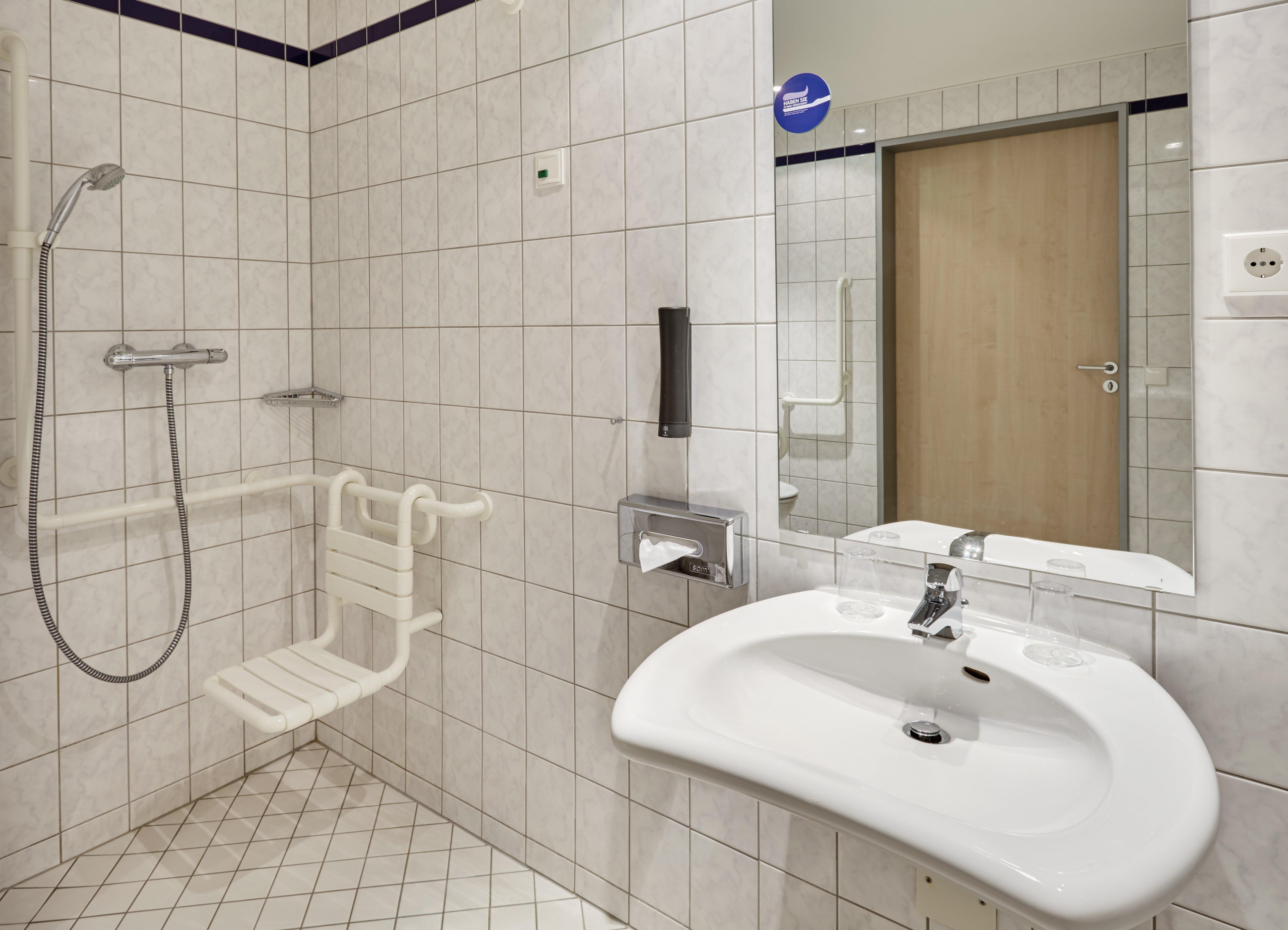 holiday inn express duesseldorf city nord by ihg
